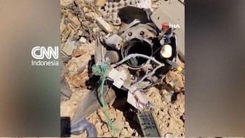 Penampakan Puing Rudal Iran Jatuh Dicegat NATO di Turki