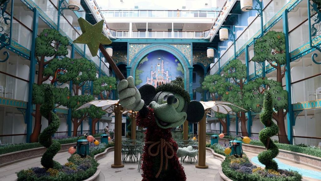 7 Area Tematik Penuh Keajaiban dalam Pelayaran Disney Adventure