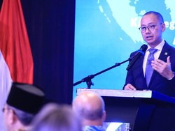 Waka MPR Sebut Longsor TPST Bantargebang Alarm Krisis Sampah