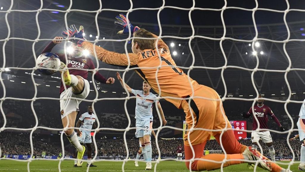 FOTO: West Ham Menang Dramatis Atas Brentord