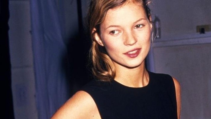 5 Fashion Items untuk Gaya Minimalis Ala Era 90-an