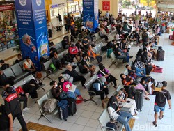 Video: 3.000 Orang/Hari Diprediksi Padati Kampung Rambutan