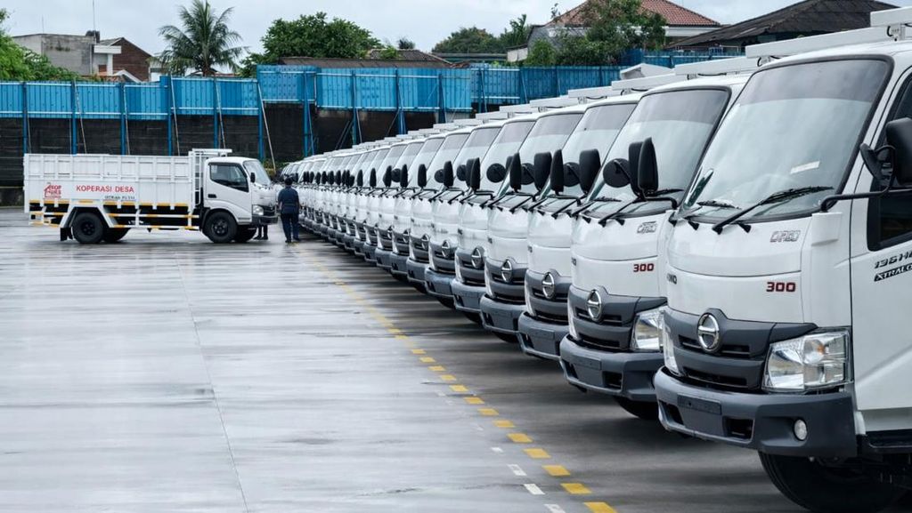 Hino Suplai 10 Ribu Truk Buat Kopdes Merah Putih