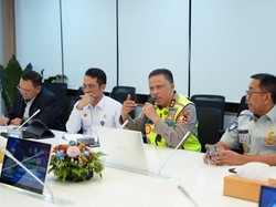 Kakorlantas Rapat Bareng Pakar dan Stakeholder Matangkan Kesiapan Operasi Ketupat 2026