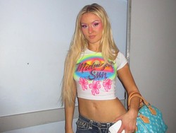 Lirik Lagu Midnight Sun - Zara Larsson