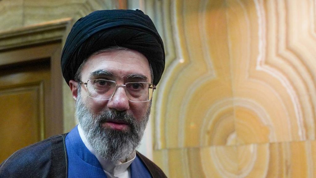 Di Tengah Perang, Mojtaba Khamenei Ucapkan Selamat Idulfitri