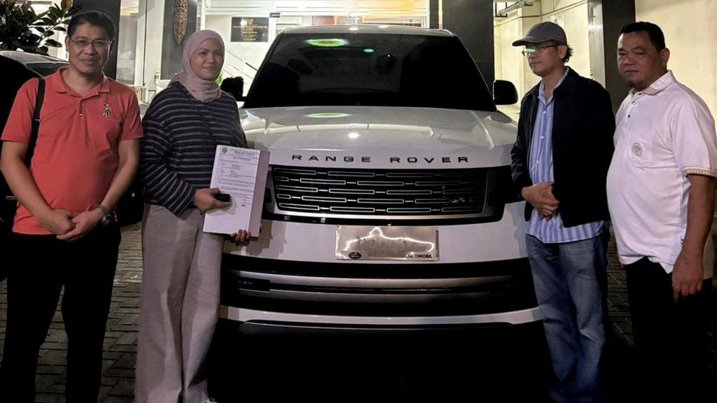 Pembatalan Mobil Dinas Rp8,5 M Diklaim Tuntas Usai Disindir Prabowo