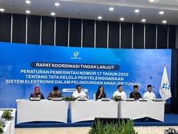 Rakor Pemerintah Pastikan Larang Medsos Anak di Bawah 16 Tahun