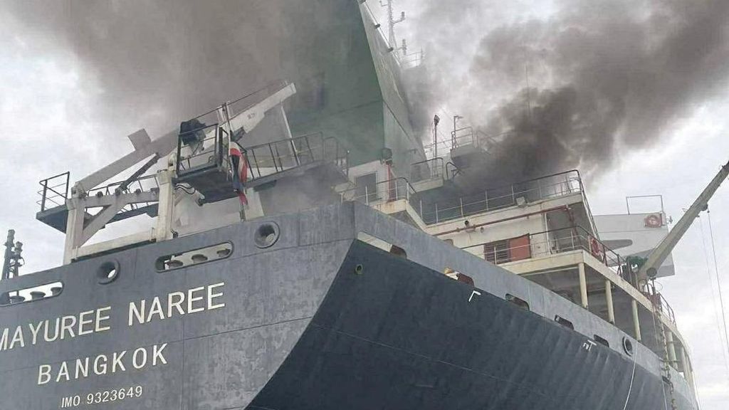 Kapal Kargo Thailand Dibom di Selatan Hormuz, 3 Kru Hilang