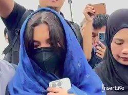 Kenangan Manis di Balik Selendang Biru Sheila Dara di Pemakaman Vidi Aldiano