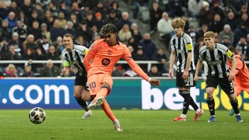 Update Eksklusif Olahraga CNN : Hasil Liga Champions: Gol Yamal Selamatkan Barcelona dari Kekalahan