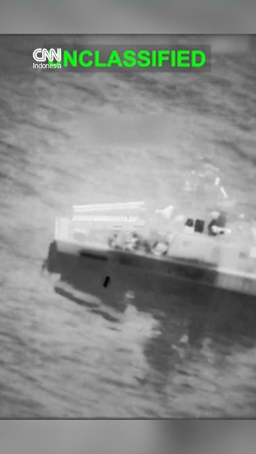 AS Serang Kapal Penebar Ranjau Iran di Selat Hormuz