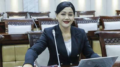 Friderica Widyasari Usung 8 'Jurus' saat Ujian Calon DK OJK di DPR