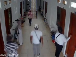 Viral Gerombolan Penjual Anti Jentik Nyamuk Gedor-Ancam Penghuni Kos di Medan