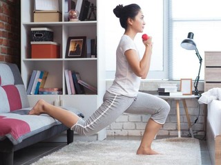 Nggak Sempat ke Gym Saat Ramadan? 3 Alat Olahraga Simpel Ini Bikin Workout di Rumah Jadi Praktis