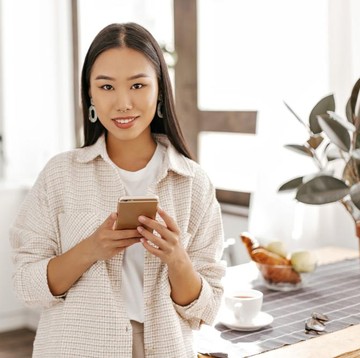 8 Ciri Kepribadian Orang yang Tidak Suka Nimbrung di Grup Chat