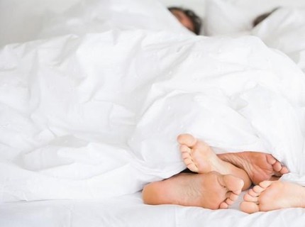 Penyebab Bunda Merasa Nyeri saat Berhubungan Intim setelah Melahirkan & Cara Mengatasinya