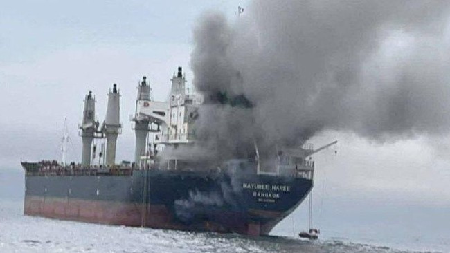 Breaking! 2 Kapal BUMN Minyak Diserang di Selat Hormuz