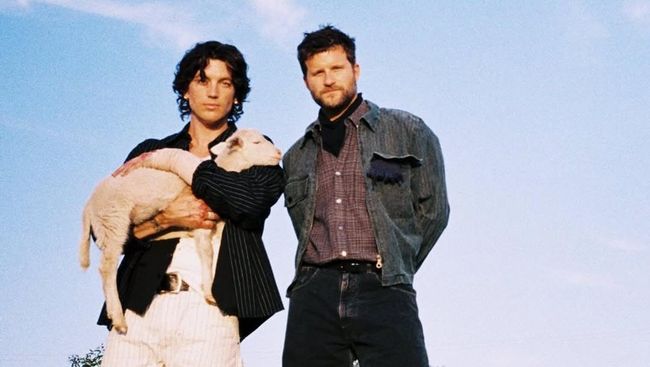 Lirik Lagu (what i wish just one person would say to me) - LANY