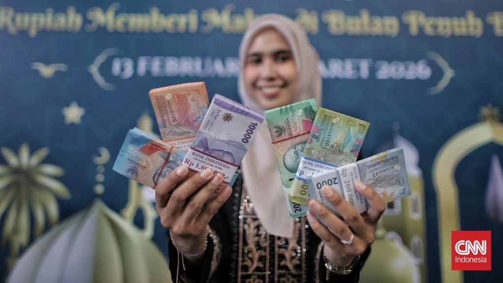 FOTO: Ramai-ramai Tukar Uang Sambut Lebaran