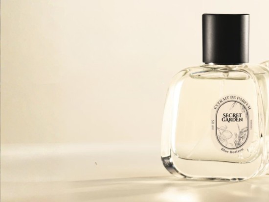 Parfum Tahan Seharian Saat Lebaran, Secret Garden - Extrait De Parfum Luxury Collection Wajib Kamu Punya!