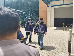 Bareskrim Geledah 3 Perusahaan Emas Ilegal di Surabaya-Sidoarjo