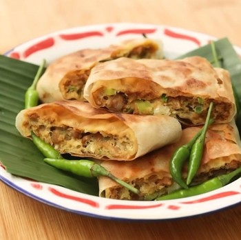 Resep Martabak Telur Ayam Kecap ala Chef Devina Hermawan untuk Camilan Usai Tarawih