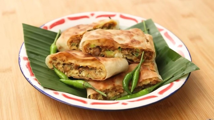 Resep Martabak Telur Ayam Kecap ala Chef Devina Hermawan untuk Camilan Usai Tarawih