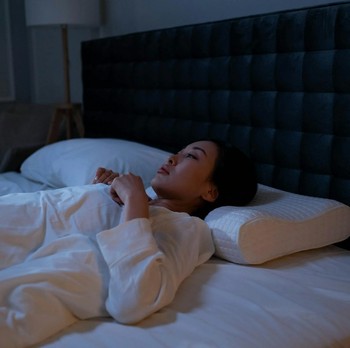 4 Kebiasaan yang Bisa Bikin Kamu Susah Tidur Malam, Jadi Gagal Ngantuk!