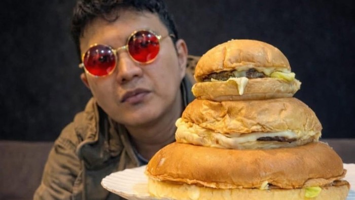 Trik Marketing Aldi's Burger yang Nyeleneh Tapi Viral di Medsos