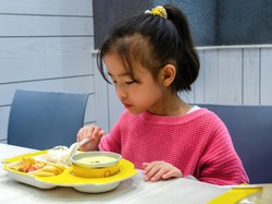 Anak Pilih-Pilih Makan Jadi Tantangan Terbesar, Ini Strategi agar Gizi Tetap Terpenuhi