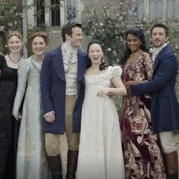 3 Inspirasi Outfit Lebaran Unik ala Serial Bridgerton, Tampil Standout di Hari Raya!