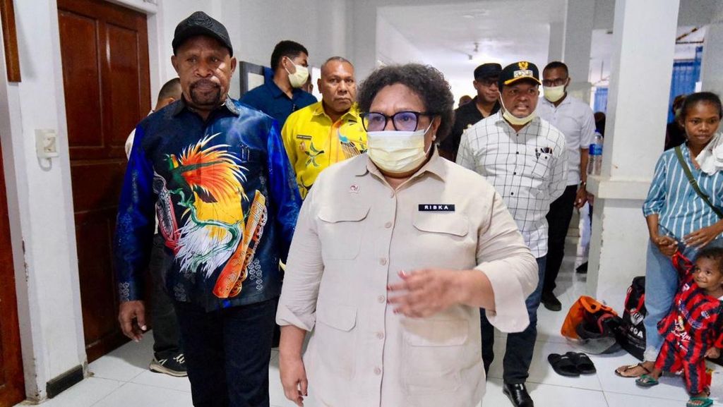 Wamendagri Ribka Sidak RSUD Yowari, Minta Layanan Kesehatan Dibenahi