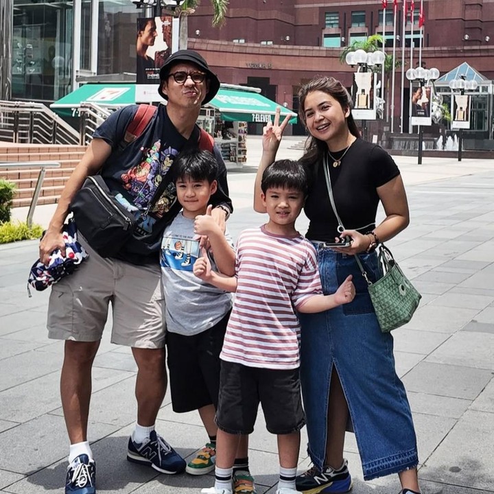 <p>Putri melahirkan putra pertamanya yang bernama Theodore Iori Liem pada 25 Maret 2017. Sementara itu, si bungsu yang bernama Mykah Iago Liem lahir pada 15 Maret 2019. (Foto: Instagram @putrititian)</p>