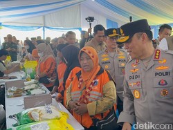 Gerakan Pangan Murah Polri Salurkan 1.337 Ton Beras Se-RI Jelang Lebaran