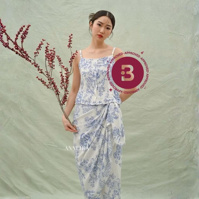 Get The Look: Inspirasi Gaya Liburan ke Pantai ala Xaviera Putri