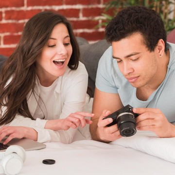 4 Zodiak yang Miliki Love Language Quality Time