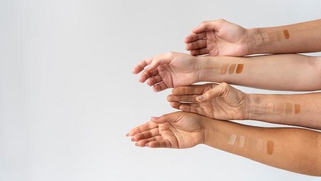 Tips Memilih Warna Pakaian Sesuai Undertone