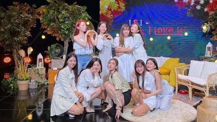 I.O.I Umumkan Jadwal Tur 'LOOP' untuk Rayakan Anniversary ke-10 