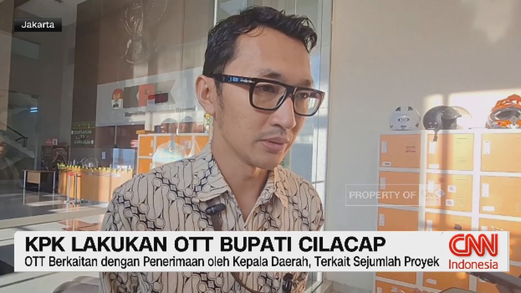 VIDEO: KPK Lakukan OTT Bupati Cilacap