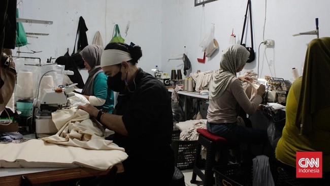 Himpunan Peritel dan Penyewa Pusat Perbelanjaan Indonesia (Hippindo) berharap pelaku UMKM dapat menjadi pemasok (supplier) untuk program strategis pemerintah.