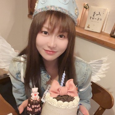 Ikuti Tren Flaming Cake, Artis China Alami Luka Bakar