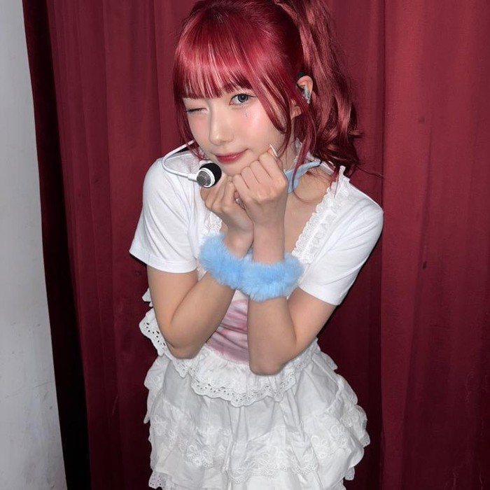 Pada awal Maret 2026, agensi mengumumkan bahwa Youngeun resmi meninggalkan grup Kep1er