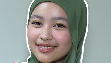 Gosip Terkini Selebriti Insertlive : Video: Aquene Djorghi Mantap Berhijab, Anissa Trihapsari Tak Pernah Maksa