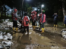 Perumahan Dinar Indah Semarang Diterjang Banjir Malam Ini