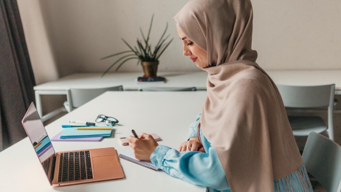 Bingung Nulis Apa? Ini 20 Ide Ucapan Hampers Idulfitri untuk Teman