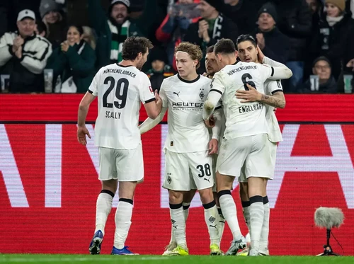 Hasil Liga Jerman: Kevin Diks Starter, Gladbach Seri Lawan Heidenheim