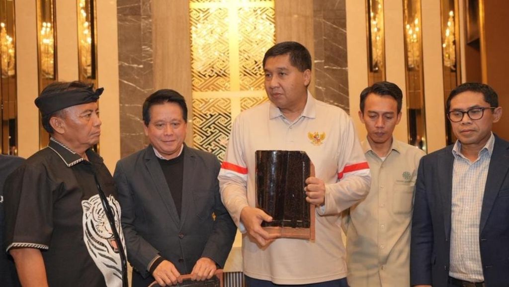 KUR BRI Tingkatkan Omzet Pengusaha Genteng di Majalengka