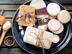 Ini 10 Ide Hadiah Lebaran untuk Orang Tua dan Mertua Agar Hubungan Makin Dekat