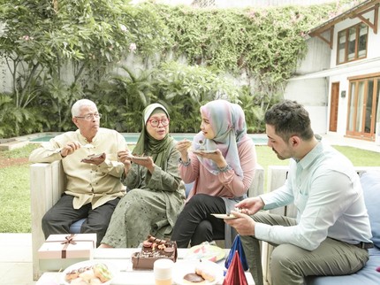 3 Tips dari Psikolog Saat Hadapi Pertanyaan Sensitif Kala Lebaran